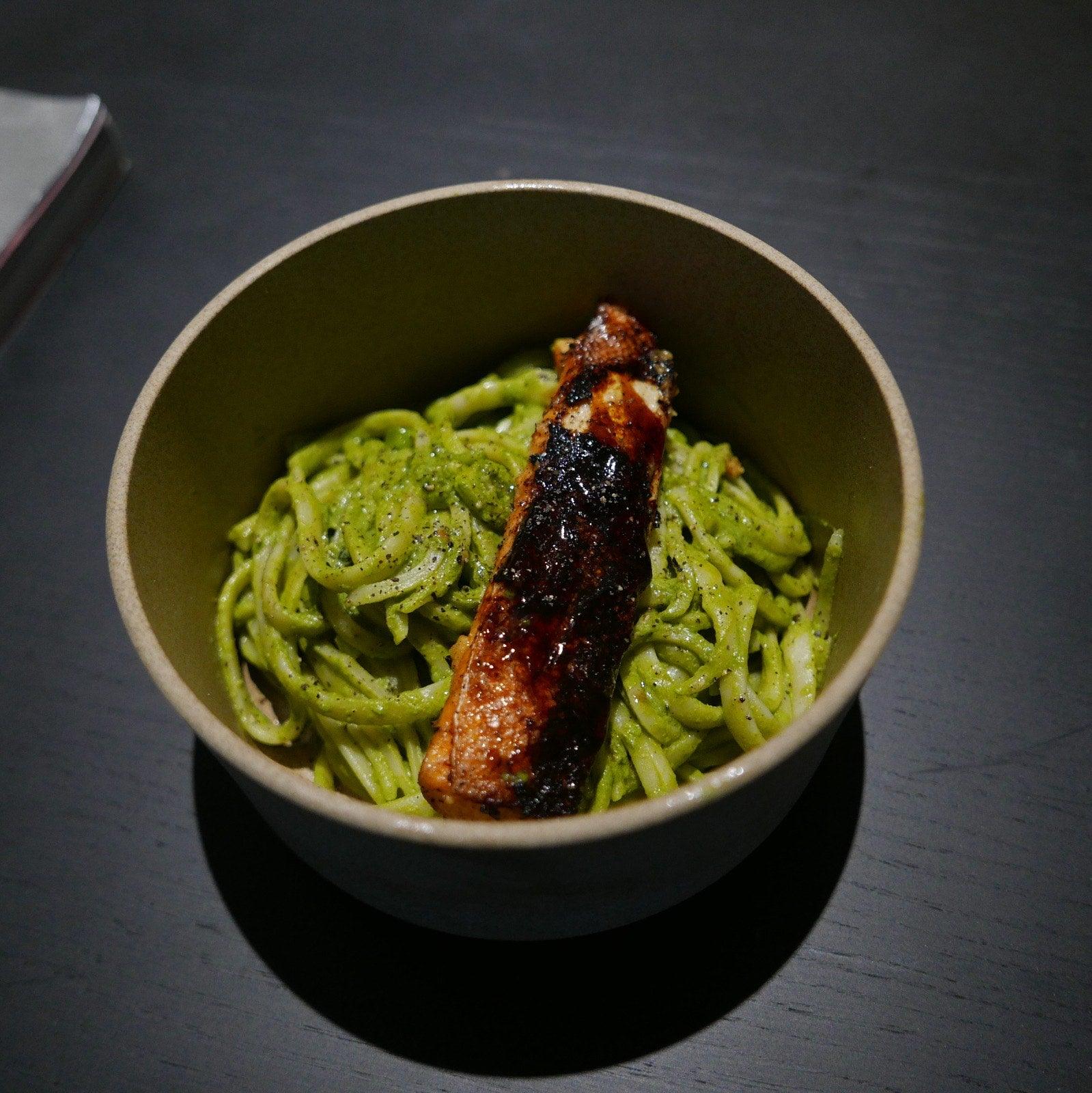 Linguine with Matcha Sauce and Salmon Belly - sorate
